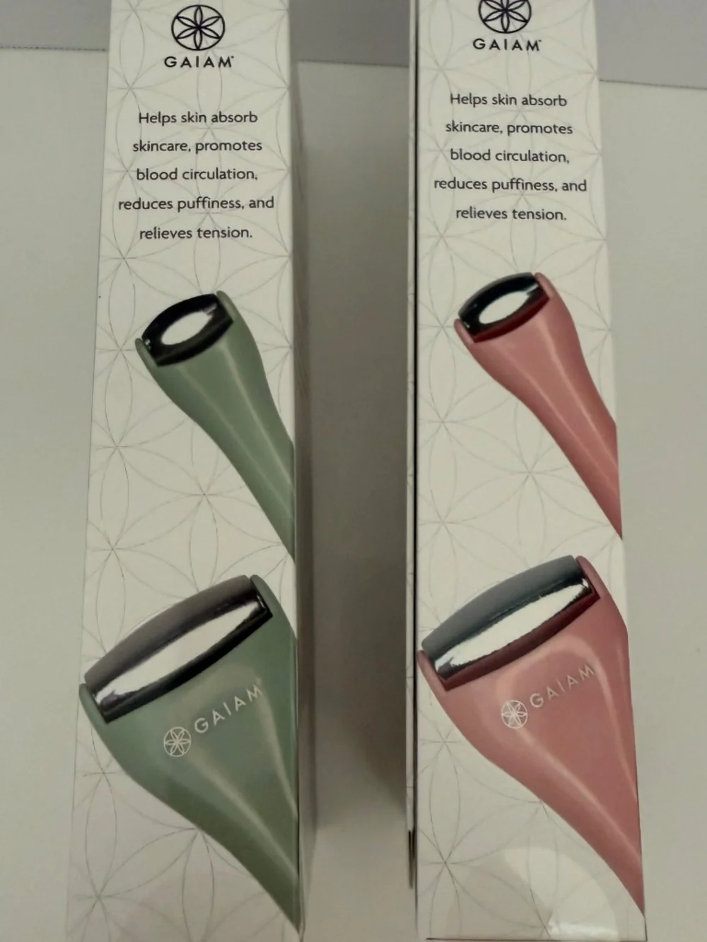 GAIAM | Dual-Ended METAL Facial Roller | PINK - GREEN | Relaxing Massage Roller